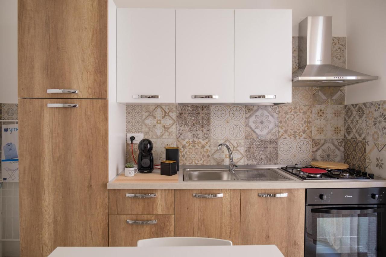 La Petite Erika Apartamento Avola Exterior foto