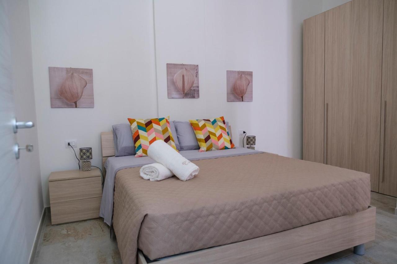 La Petite Erika Apartamento Avola Exterior foto