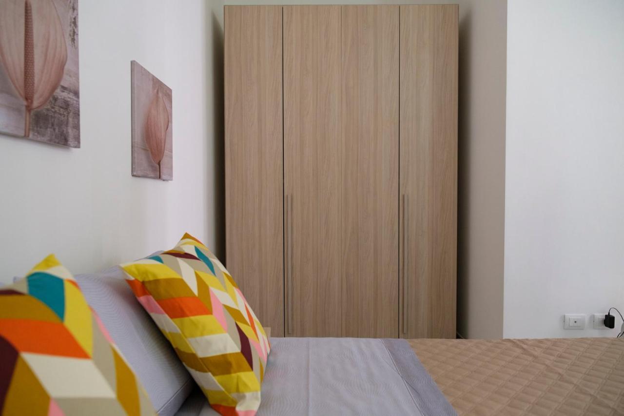 La Petite Erika Apartamento Avola Exterior foto